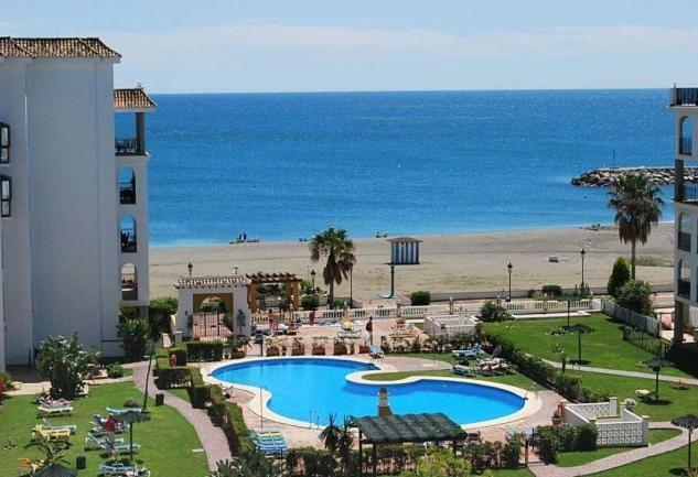 Personal Y Coqueto En Primerisima Linea De Playa, En La Costa Del Sol. Puerto De La Duquesa Castillo de Sabinillas Exterior photo